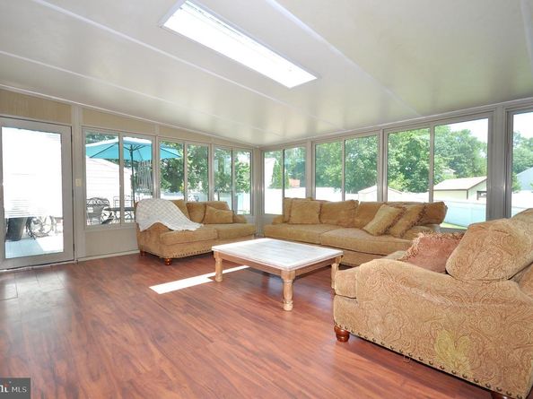 735 Claire Road, Warminster PA 18974