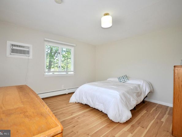 735 Claire Road, Warminster PA 18974