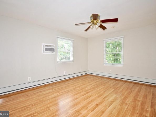 735 Claire Road, Warminster PA 18974