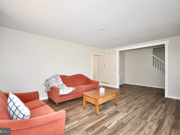735 Claire Road, Warminster PA 18974