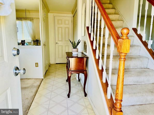 1018 Knight Lane, Herndon VA 20170