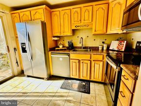 1018 Knight Lane, Herndon VA 20170