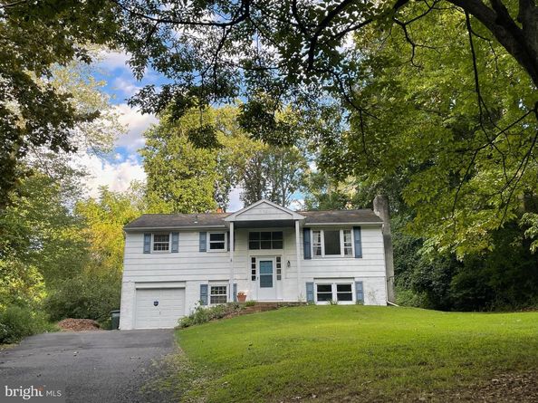 1555 Fieldwood Road, Southampton PA 18966