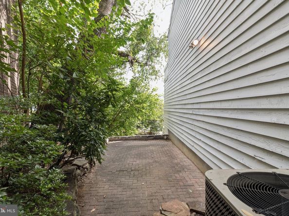 218 Rector Street, Philadelphia PA 19128