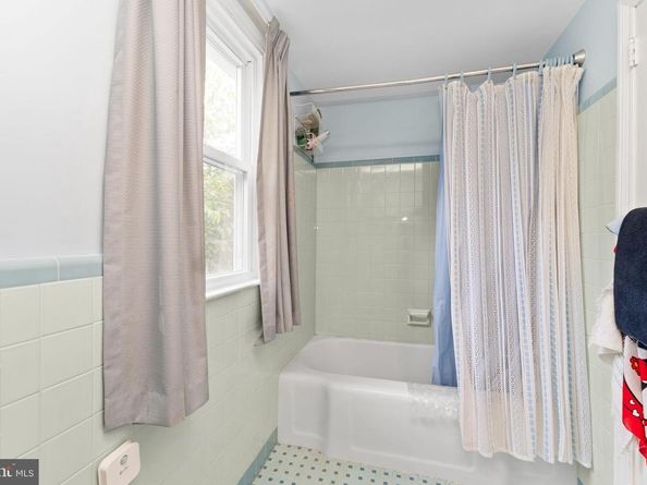 5042 Sylvia Road, Drexel Hill PA 19026