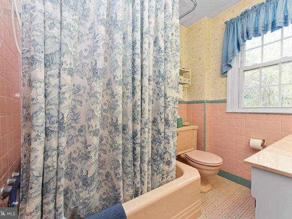 5042 Sylvia Road, Drexel Hill PA 19026