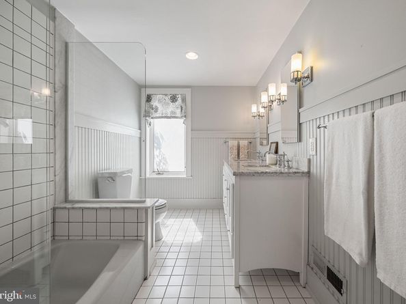 2410 Meredith Street, Philadelphia PA 19130