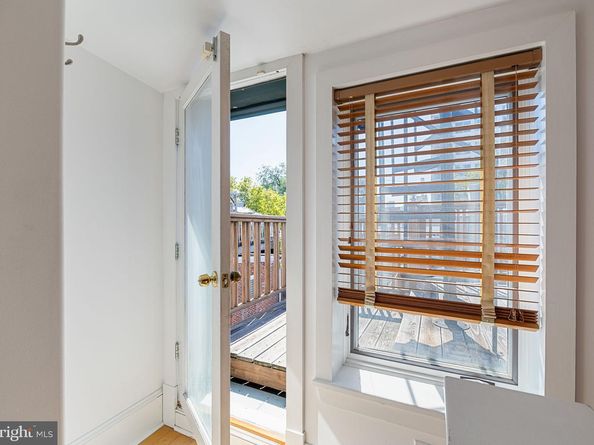2410 Meredith Street, Philadelphia PA 19130