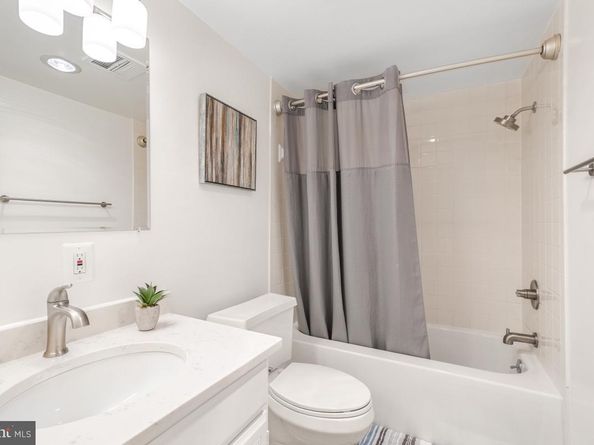 4601 N Park Avenue 1019, Chevy Chase MD 20815