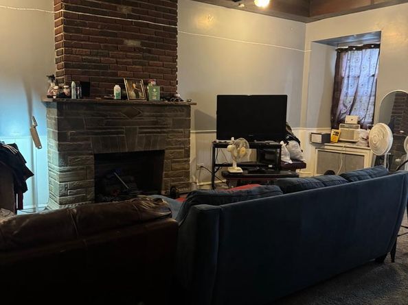5634 Morton Street, Philadelphia PA 19144