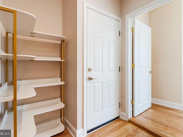 1609 17TH Street SE 202, Washington DC 20020