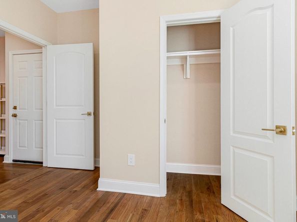 1609 17TH Street SE 202, Washington DC 20020