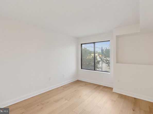 2320 Wisconsin Avenue NW 306, Washington DC 20007