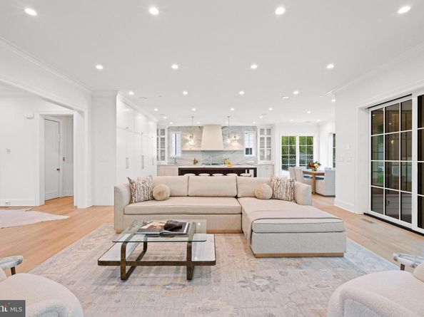 2920 Chesapeake Street NW, Washington DC 20008