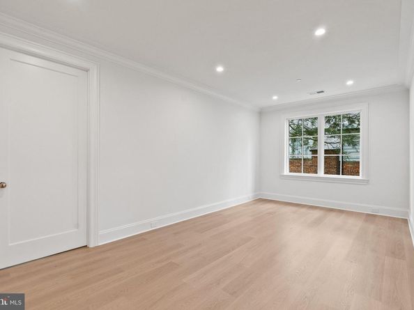 2920 Chesapeake Street NW, Washington DC 20008