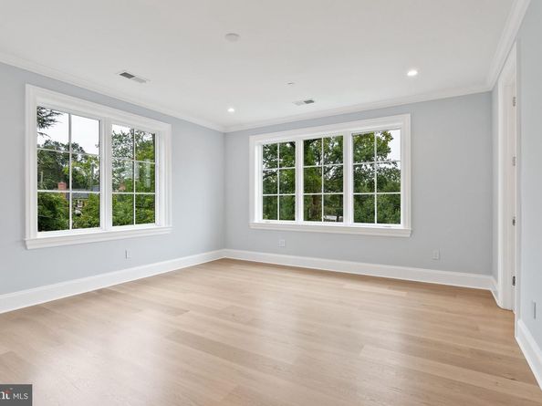 2920 Chesapeake Street NW, Washington DC 20008