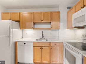 200 N Pickett Street 215, Alexandria VA 22304