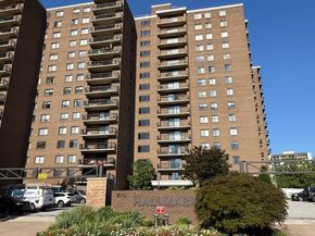 200 N Pickett Street 215, Alexandria VA 22304