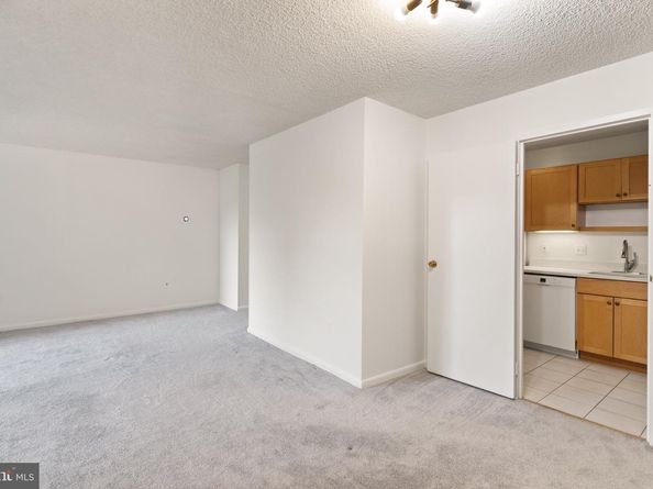 200 N Pickett Street 215, Alexandria VA 22304