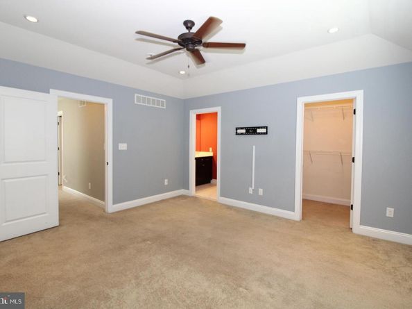 2608 Grand Avenue, Holmes PA 19043