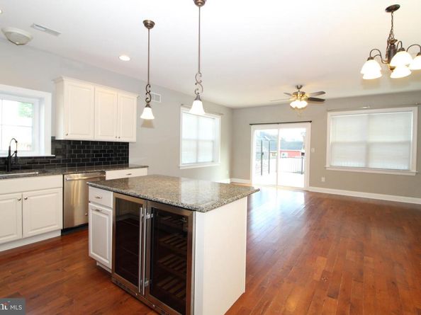 2608 Grand Avenue, Holmes PA 19043
