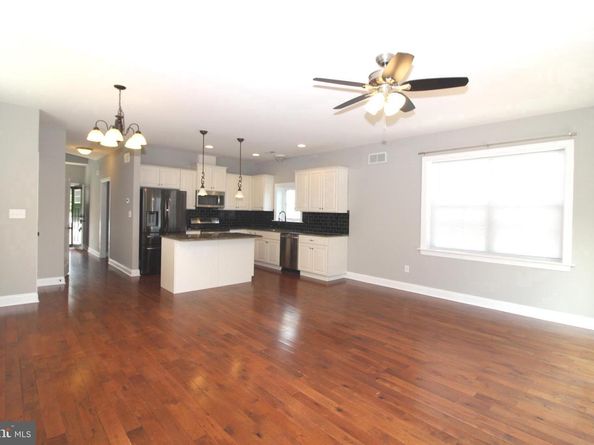 2608 Grand Avenue, Holmes PA 19043