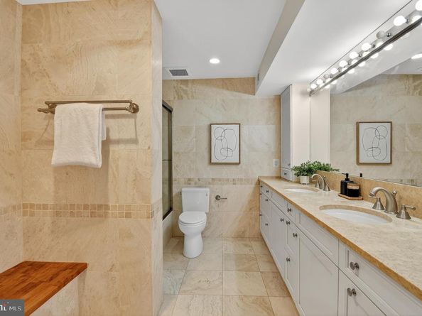 4924 Sentinel Drive 2406, Bethesda MD 20816