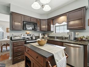 19 Seton Hill Court, Southampton PA 18966