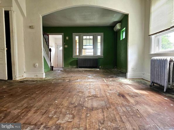 120 Bartram Avenue, Essington PA 19029
