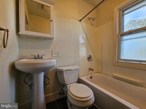 120 Bartram Avenue, Essington PA 19029