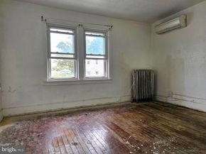 120 Bartram Avenue, Essington PA 19029