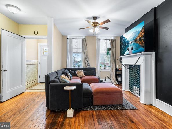 2718 W Jefferson Street, Philadelphia PA 19121