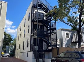 726 11TH Street NE, Washington DC 20002