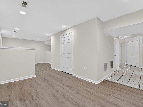 13103 Anvil Place, Herndon VA 20171