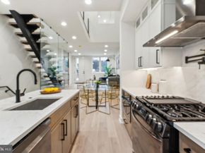 1102 N Bodine Street, Philadelphia PA 19123