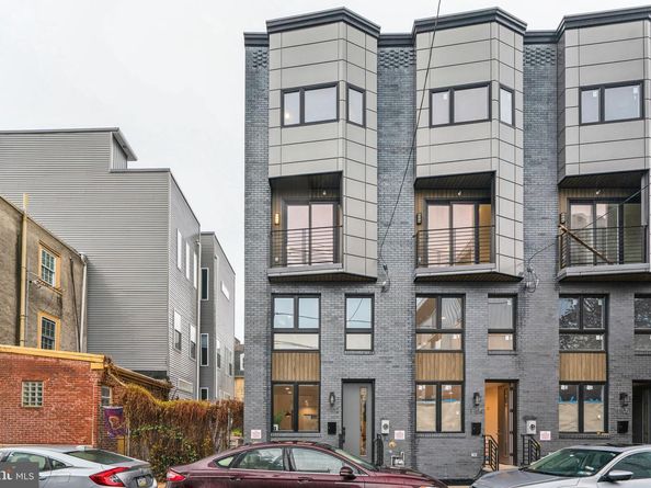 1102 N Bodine Street, Philadelphia PA 19123