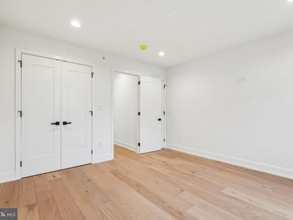 1102 N Bodine Street, Philadelphia PA 19123
