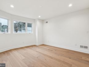 1102 N Bodine Street, Philadelphia PA 19123