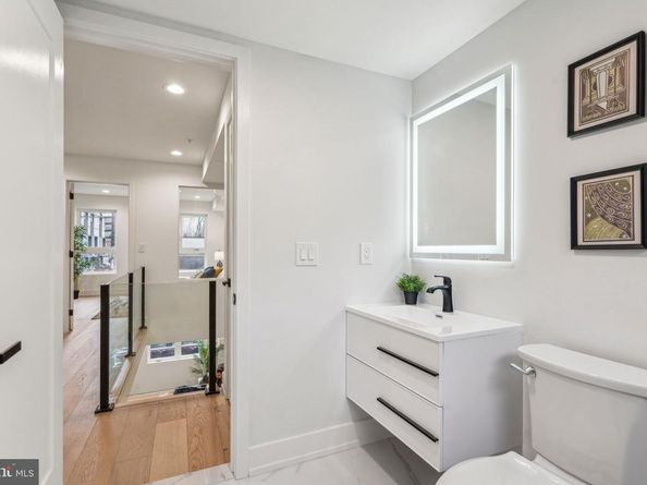 1102 N Bodine Street, Philadelphia PA 19123