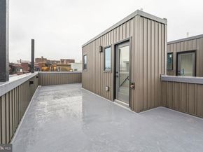 1102 N Bodine Street, Philadelphia PA 19123
