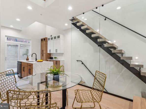 1102 N Bodine Street, Philadelphia PA 19123