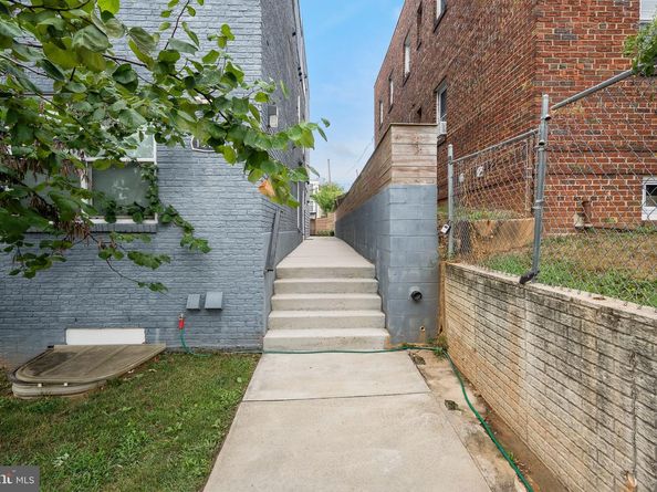 1920 3rd Street NE 5, Washington DC 20002