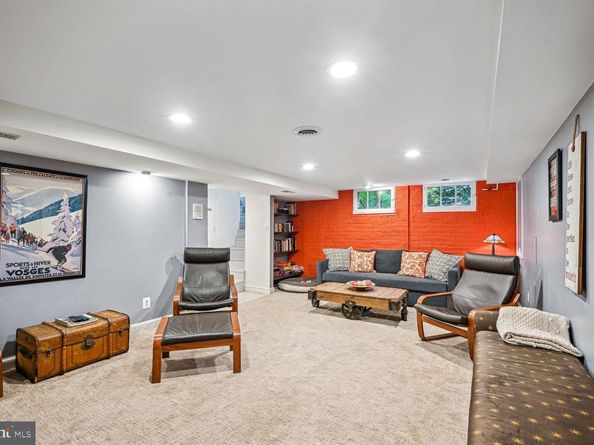 3812 Military Road NW, Washington DC 20015