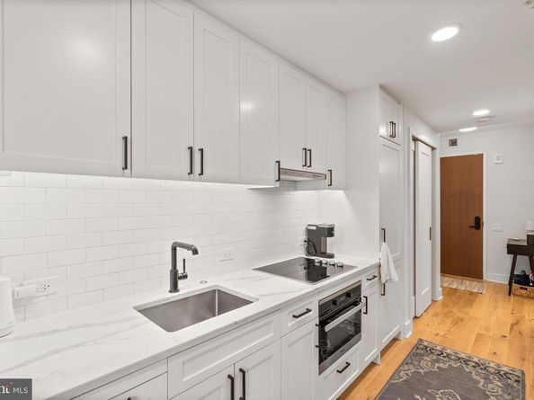 1211 Van Street SE 814, Washington DC 20003