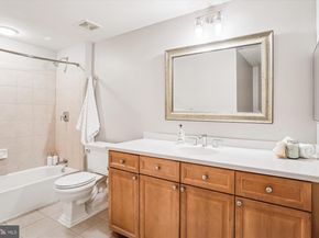 1115 Cameron Street 205, Alexandria VA 22314