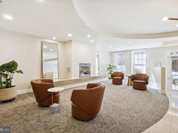 1115 Cameron Street 205, Alexandria VA 22314