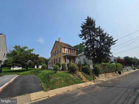 3817 Dennison Avenue, Drexel Hill PA 19026