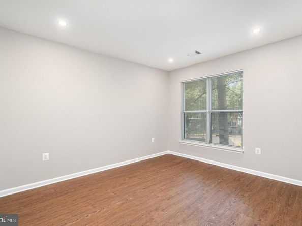 12915 Alton Square 117, Herndon VA 20170