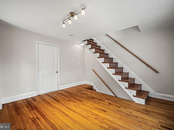 255 S 24TH Street, Philadelphia PA 19103