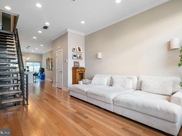1654 N 6TH Street, Philadelphia PA 19122